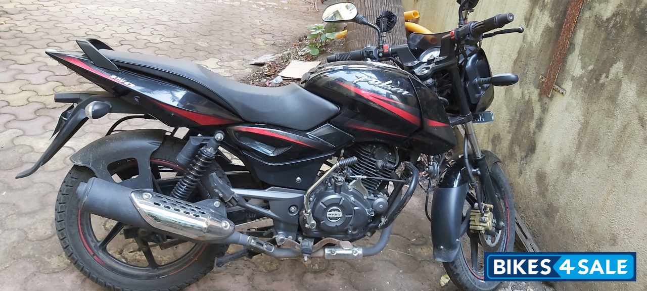 Black And Red Bajaj Pulsar 150 DTSi Black And Red Bajaj Pulsar 150 DTSi