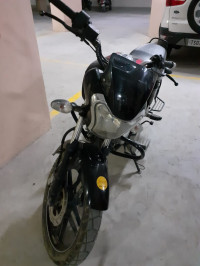 Bajaj V15