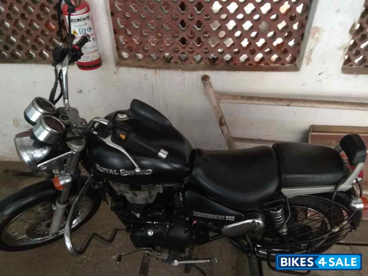 Stone Royal Enfield Thunderbird 350