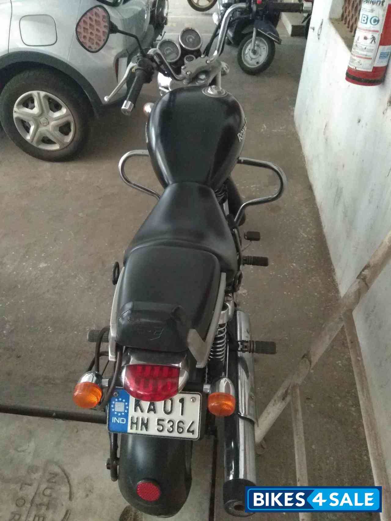 Stone Royal Enfield Thunderbird 350