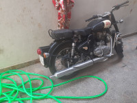 Black Royal Enfield Classic 350
