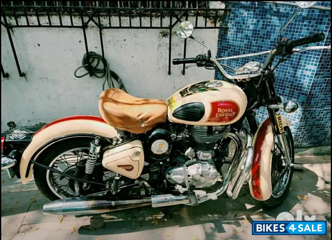 Tan Royal Enfield Classic 500