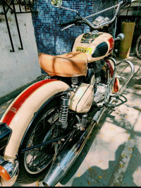 Tan Royal Enfield Classic 500