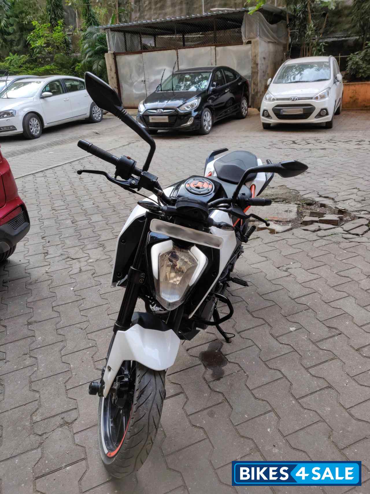 White KTM Duke 250