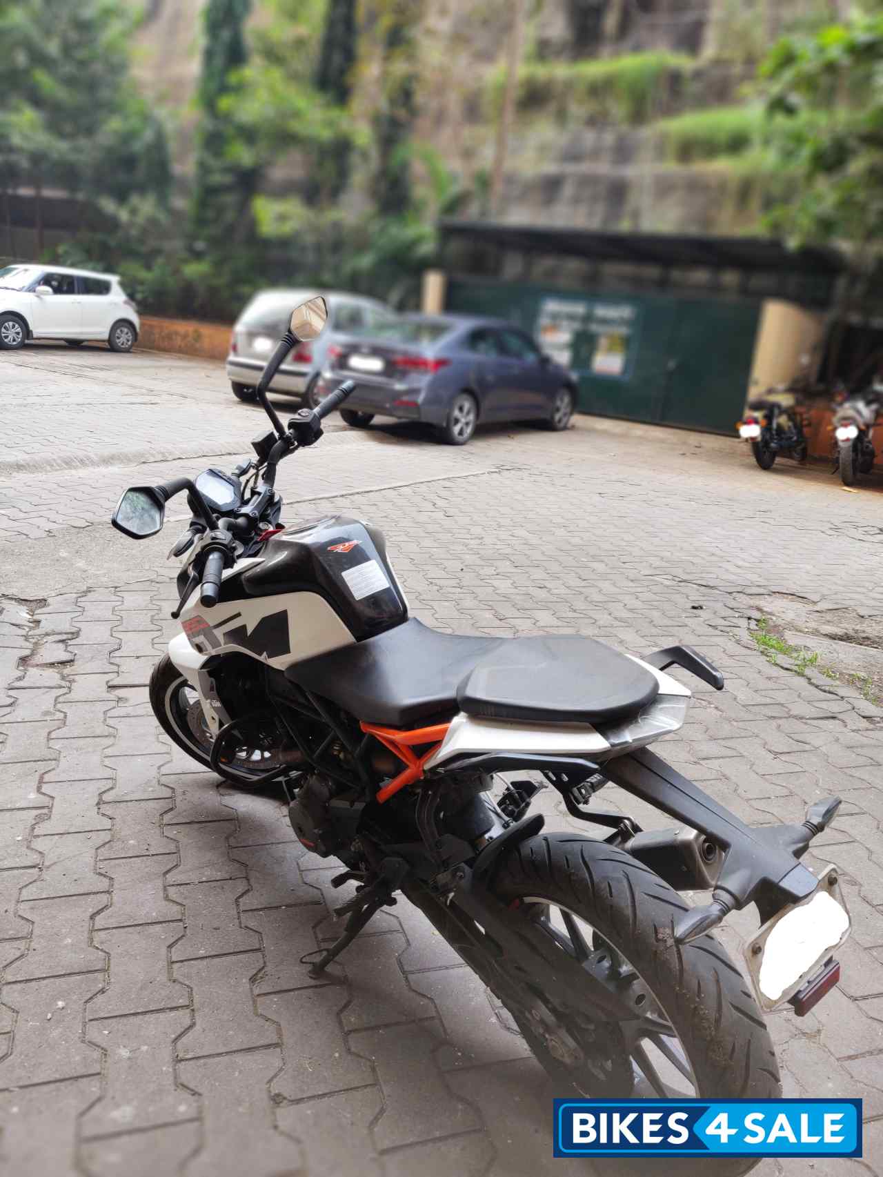 White KTM Duke 250