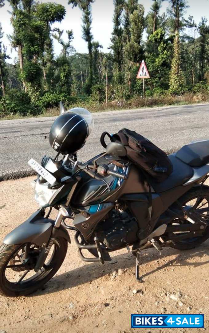 Yamaha FZ-S