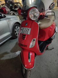 Red Vespa VXL 150