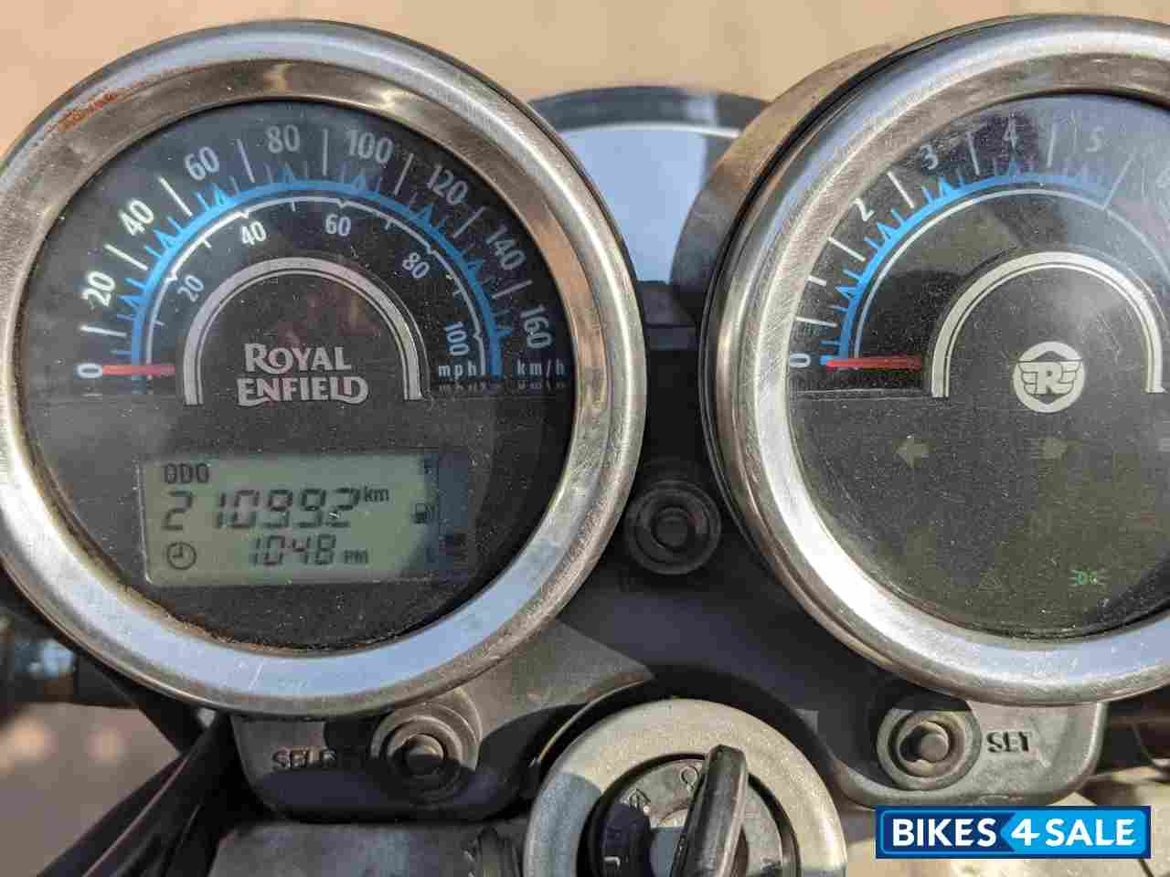 Asphalt Royal Enfield Thunderbird 350