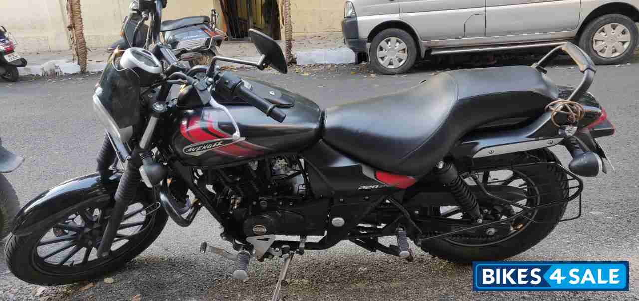 Bajaj Avenger Street 220 Bajaj Avenger Street 220