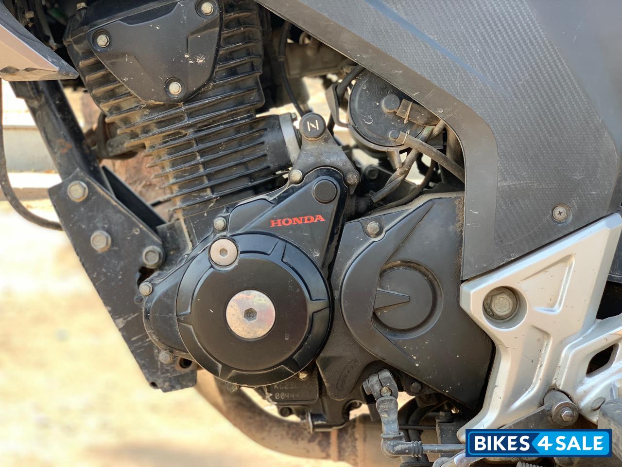 Siren Blue Honda CB Hornet 160R