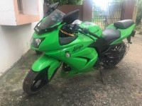 Parrot Green Kawasaki Ninja 250R