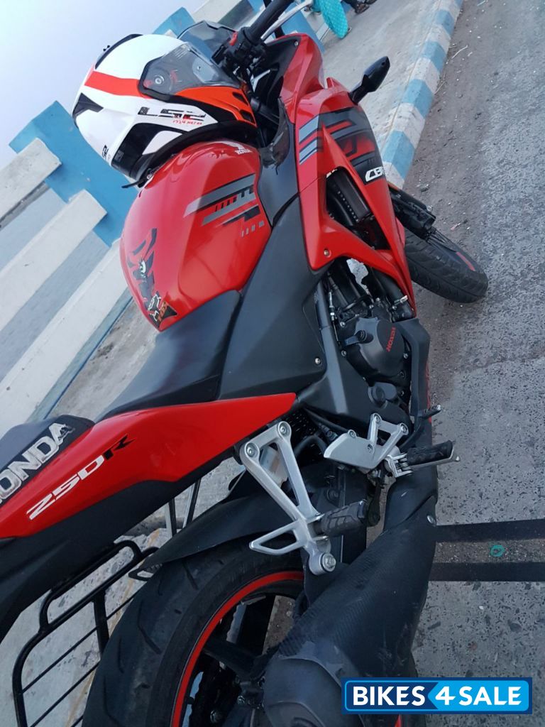Honda CBR 250R