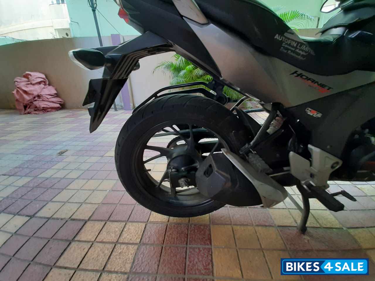 Honda CB Hornet 160R