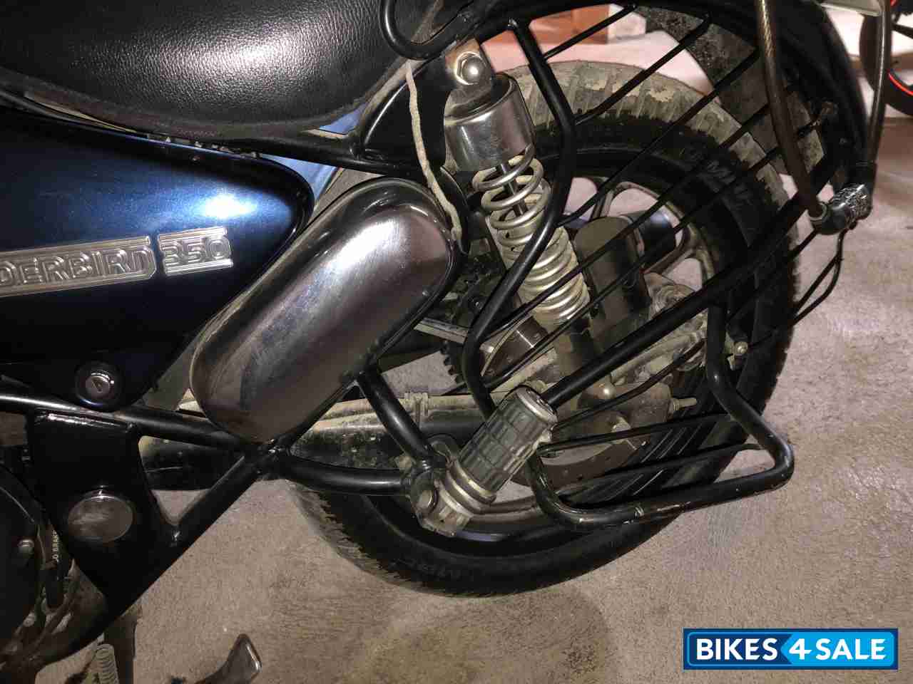 Marine Blue Royal Enfield Thunderbird 350 Marine Blue Royal Enfield Thunderbird 350