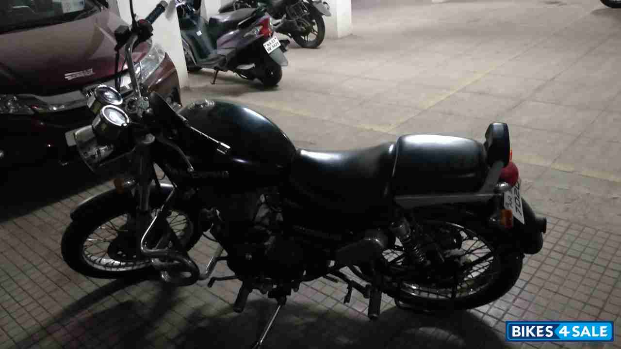 Matt Black Royal Enfield Thunderbird 350 Matt Black Royal Enfield Thunderbird 350