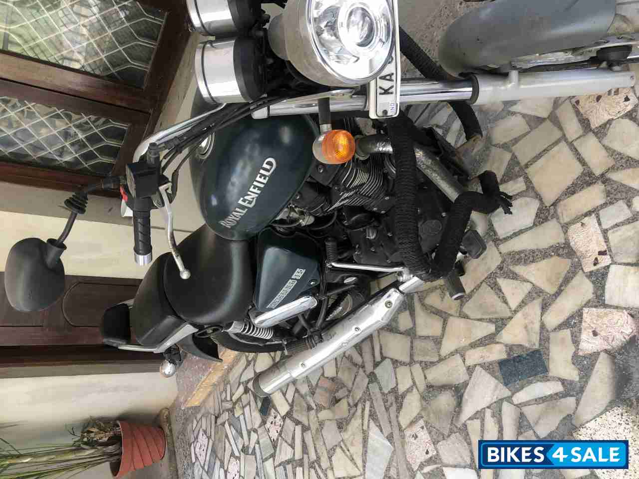 Royal Enfield Thunderbird 350 Royal Enfield Thunderbird 350