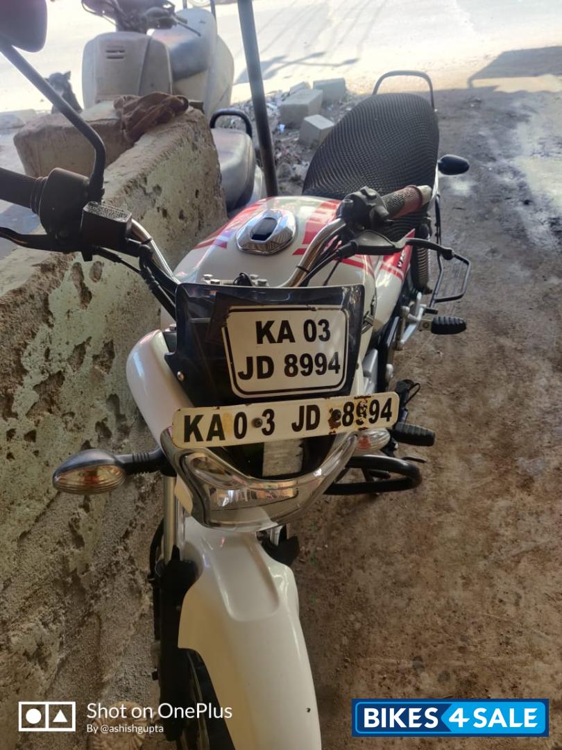 White Bajaj V15