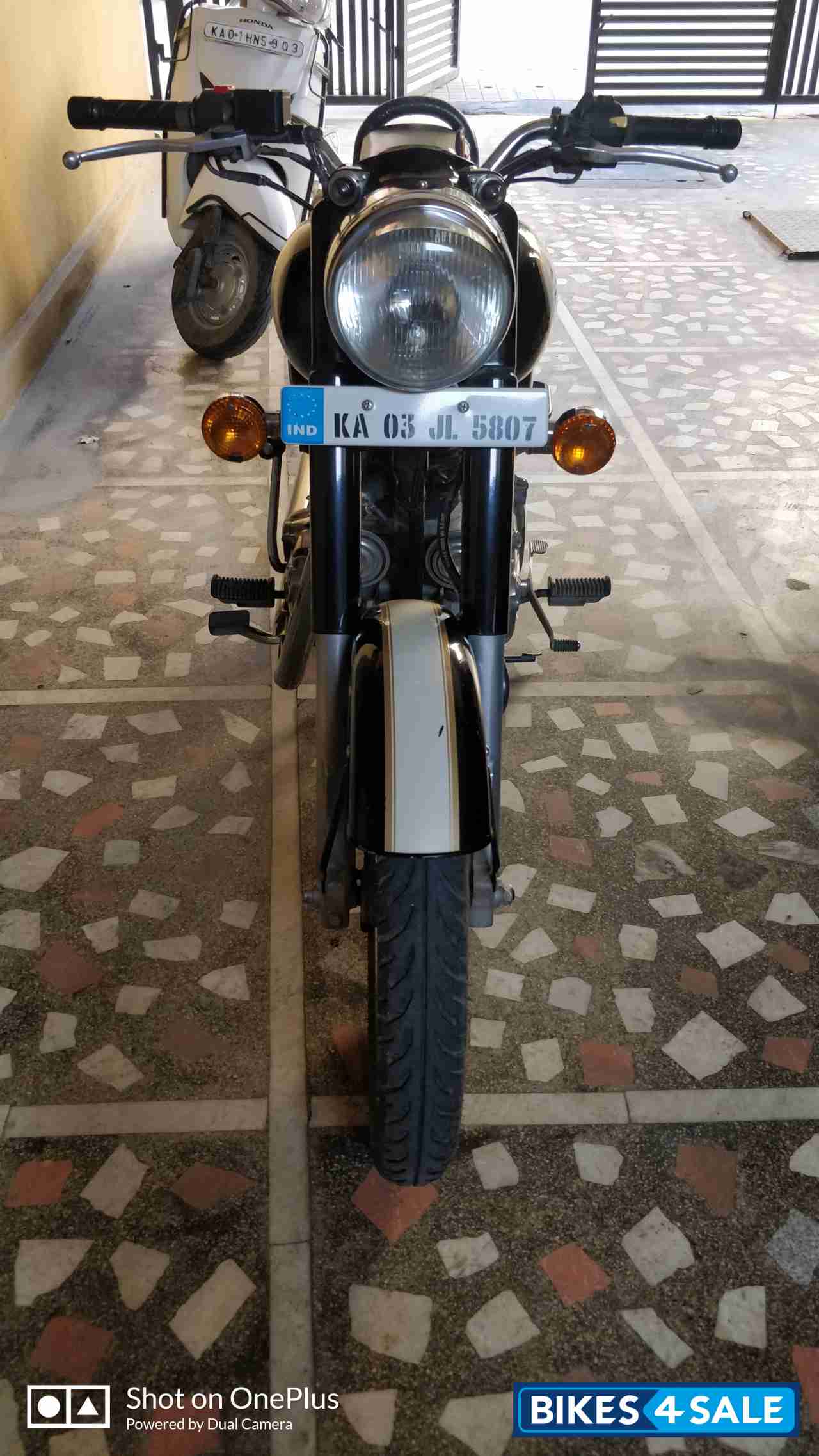 Royal Enfield Classic 500 Royal Enfield Classic 500