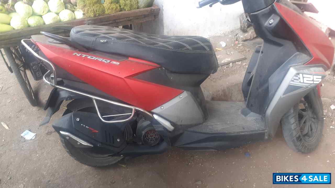 TVS Entorq 210 TVS Entorq 210