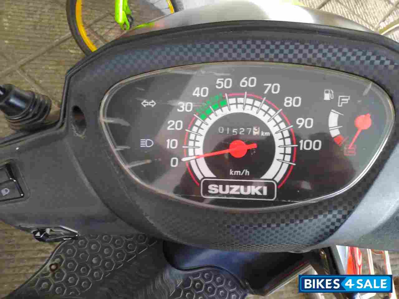 Red Suzuki Lets 110
