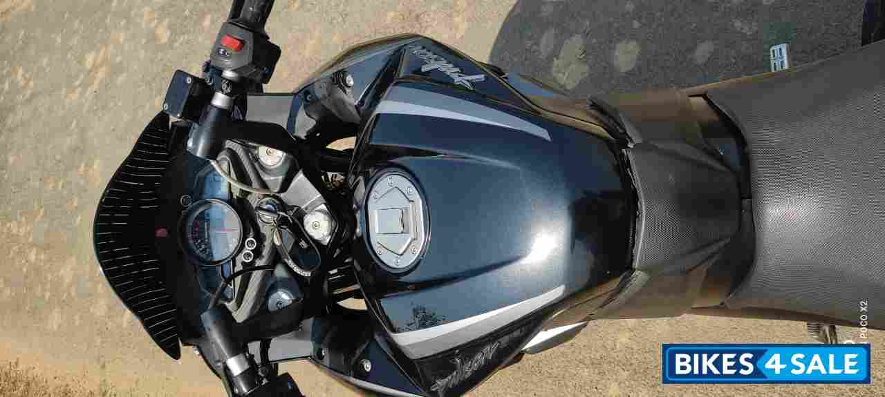 Bajaj Pulsar RS 200