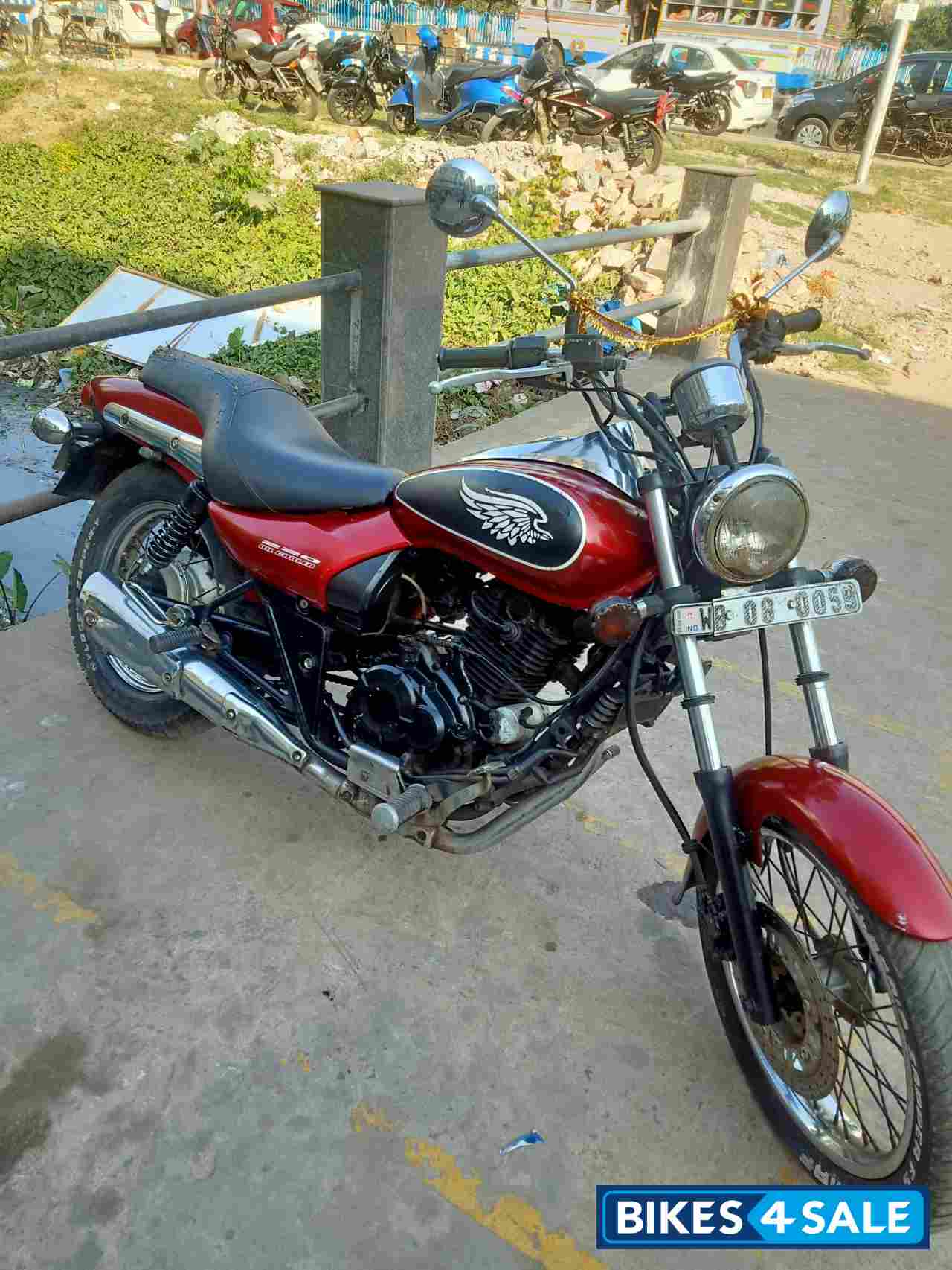 Bajaj Avenger 220 DTS-i