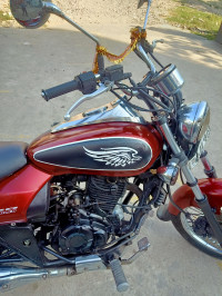Bajaj Avenger 220 DTS-i