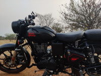 Stealth Black Royal Enfield Classic 350 Dual Channel BS6