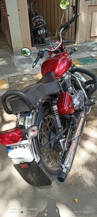 Maroon Royal Enfield Bullet 350 Twinspark