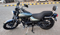 Bajaj Avenger Street 220