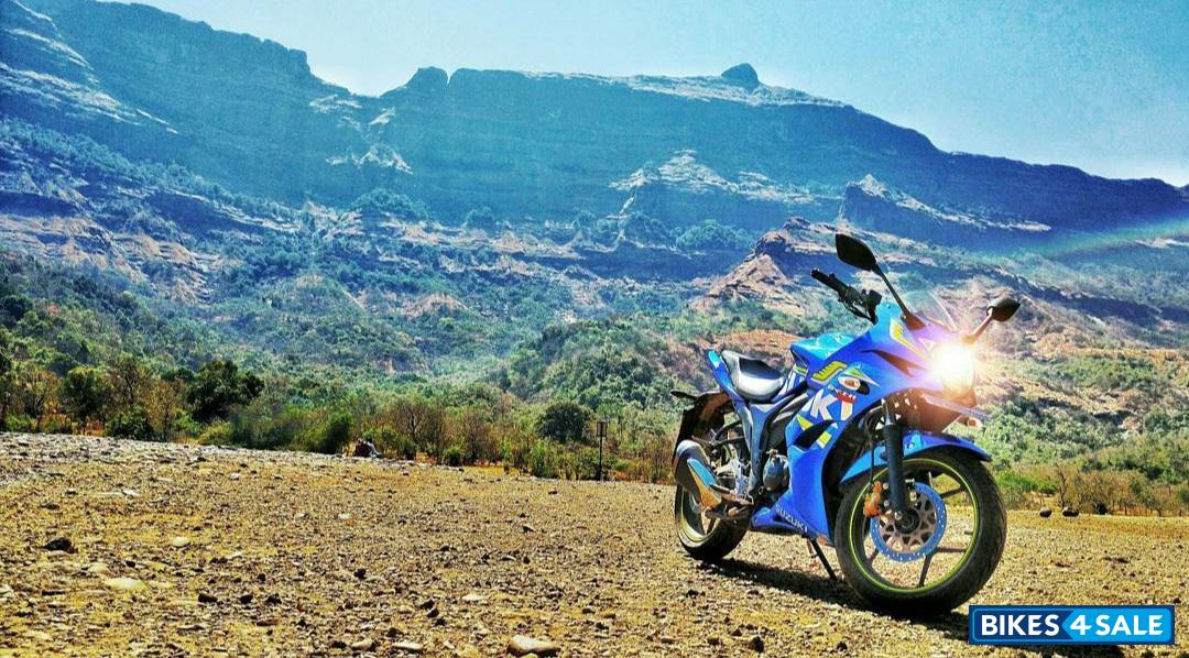 Suzuki Gixxer SF Fi