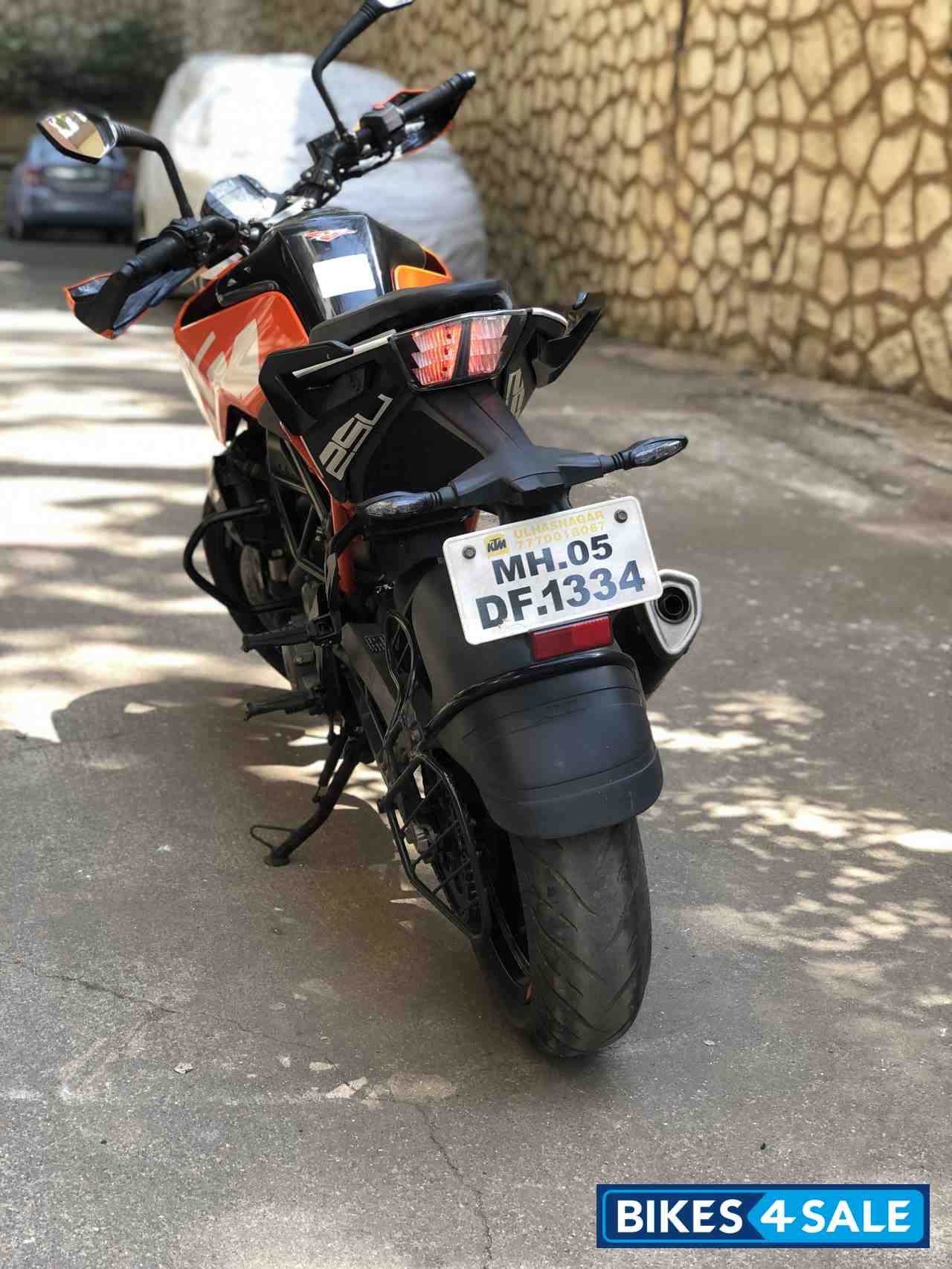 Orange KTM Duke 250