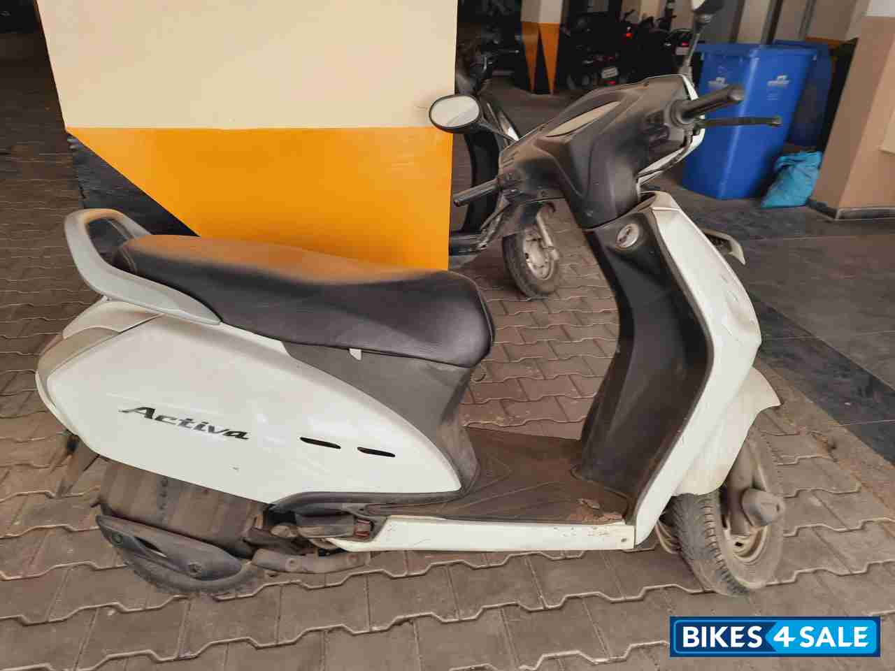 White Honda Activa