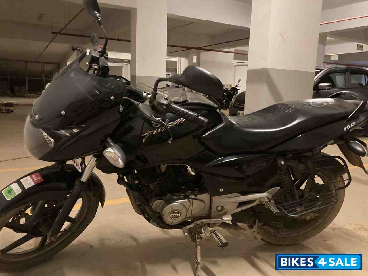 Black Bajaj Pulsar 150