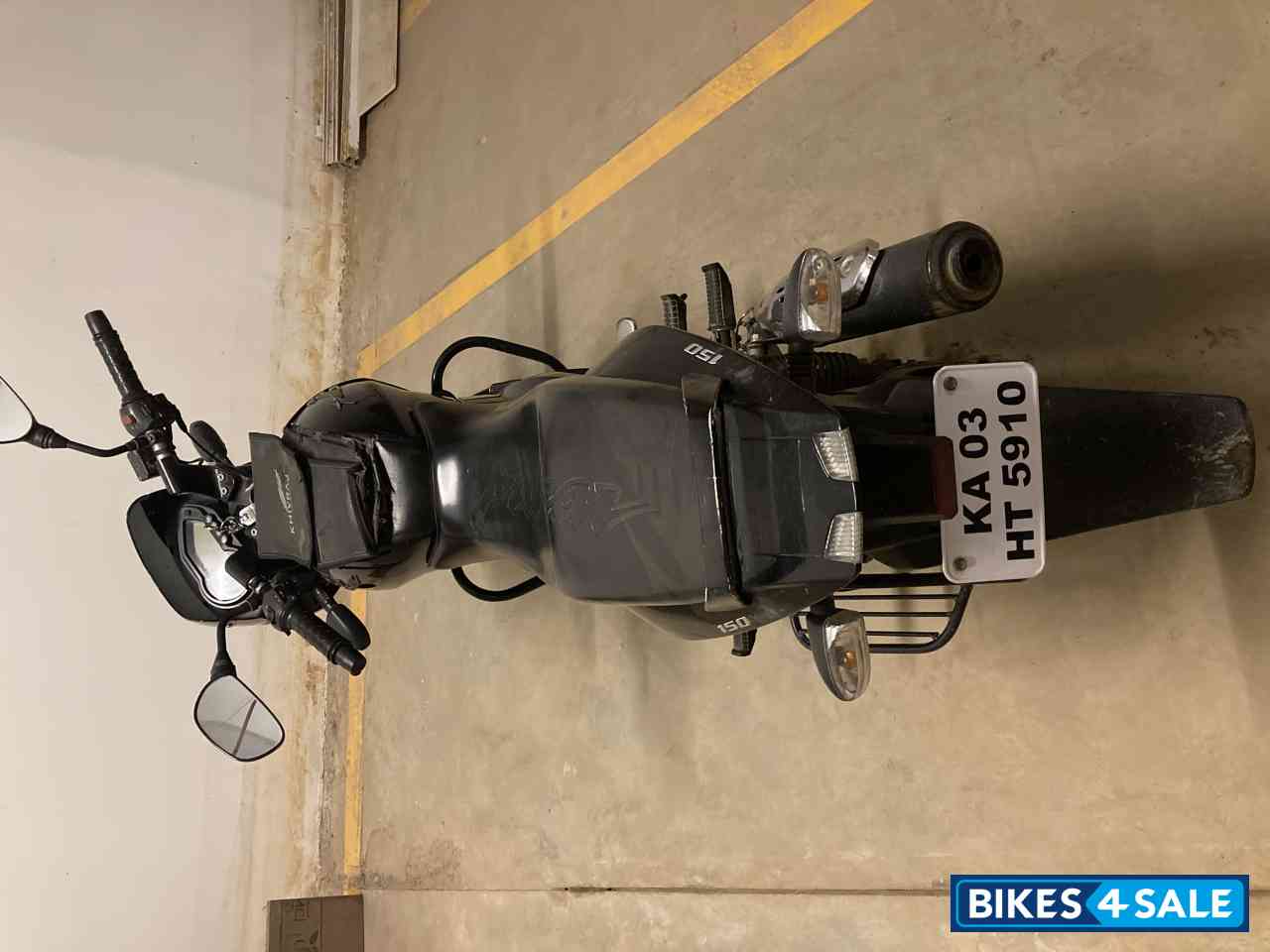 Black Bajaj Pulsar 150