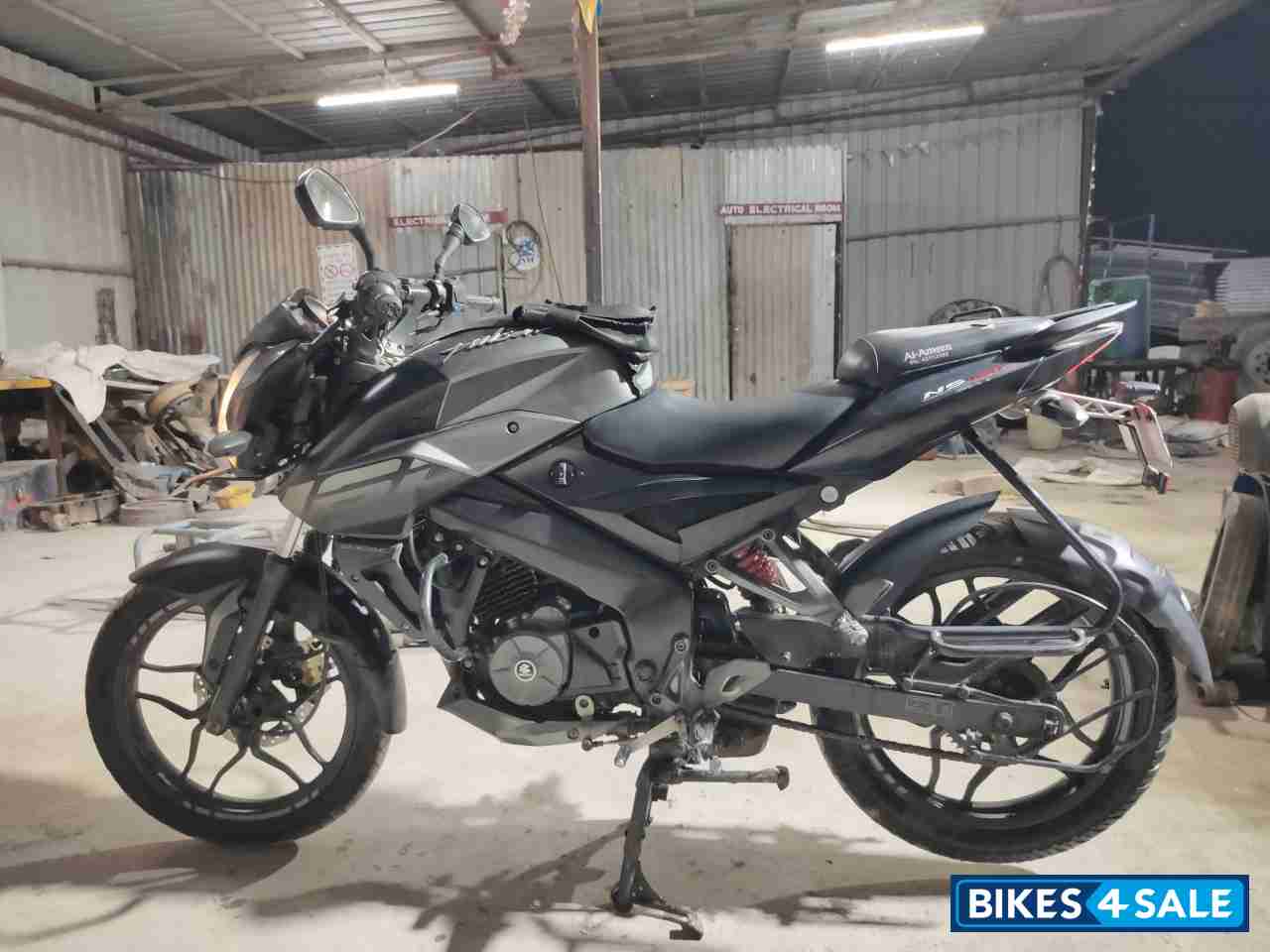 Bajaj Pulsar NS 160