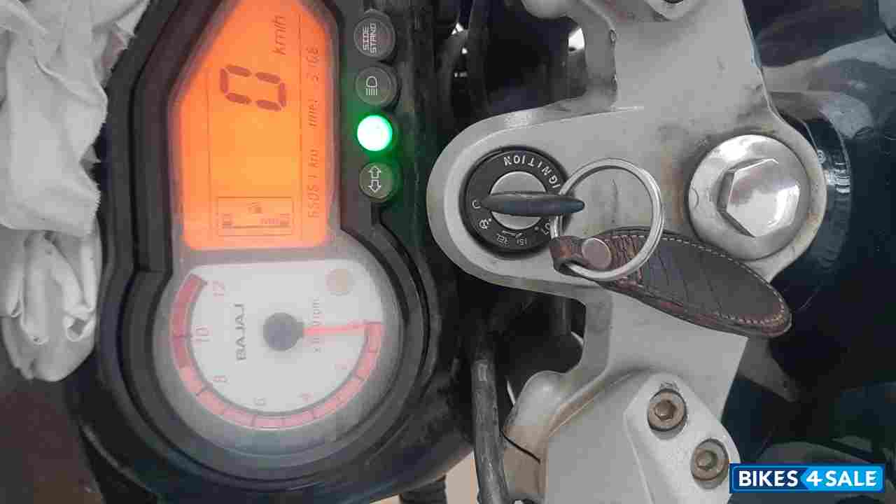 Black Bajaj Pulsar 180 DTSi Black Bajaj Pulsar 180 DTSi