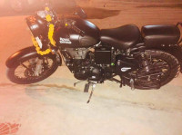 Black Royal Enfield Classic Stealth Black