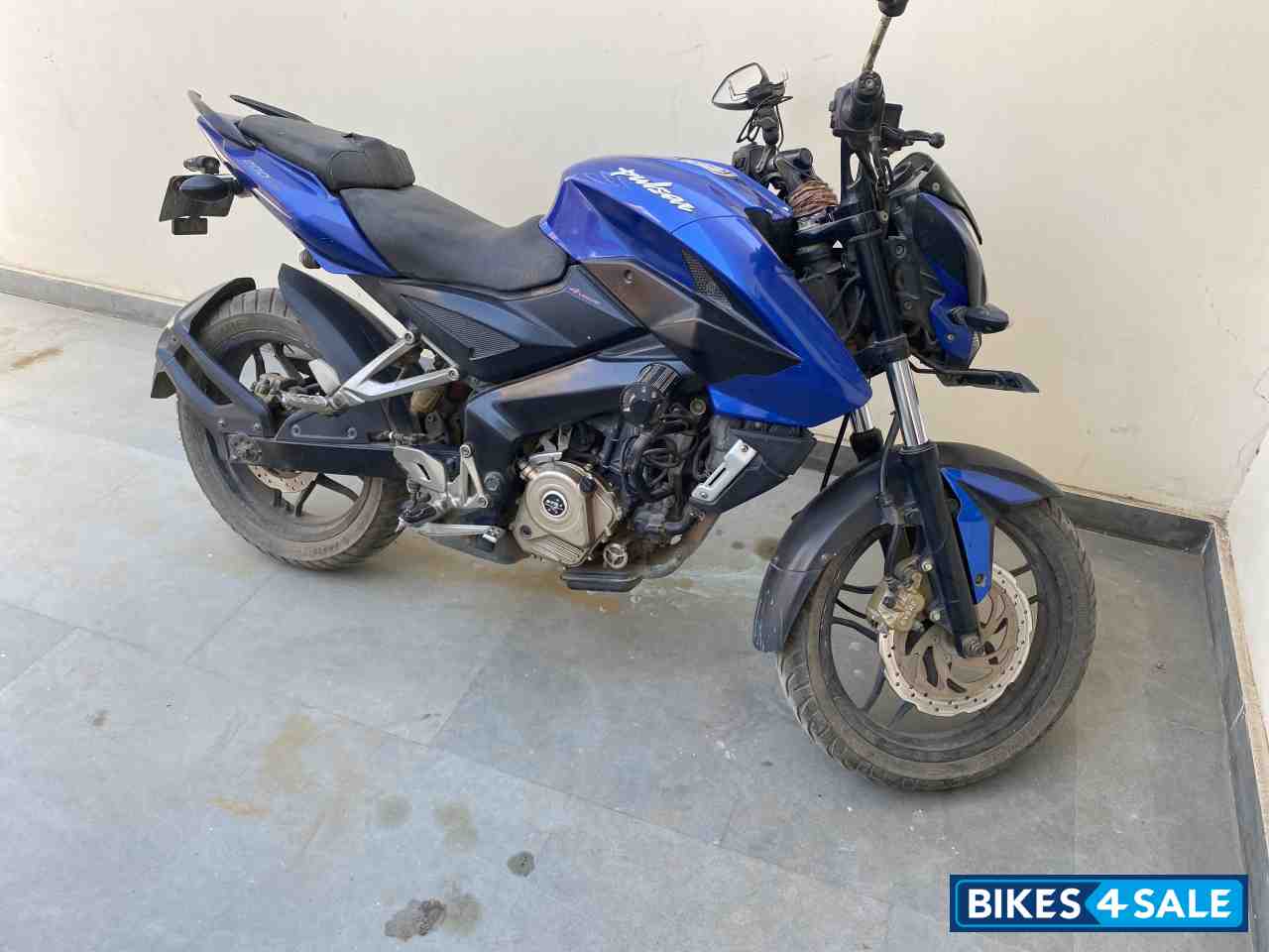 Bajaj Pulsar 200 NS Bajaj Pulsar 200 NS