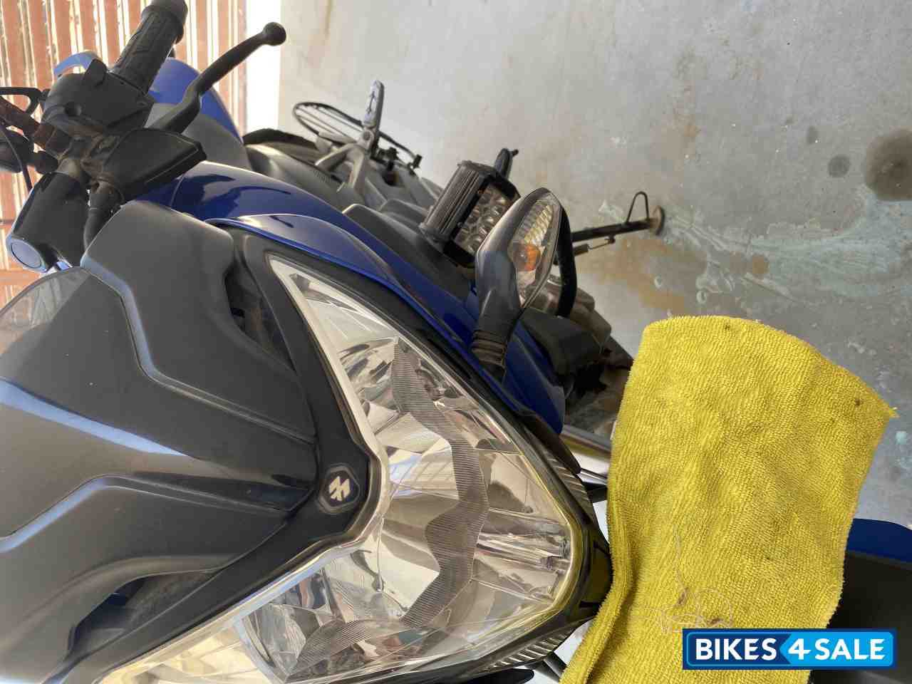 Bajaj Pulsar 200 NS Bajaj Pulsar 200 NS