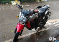 Silver Red Yamaha FZ-S