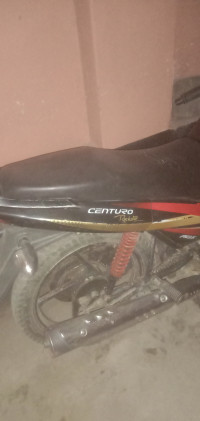 Multi Colour Mahindra Centuro Rockstar