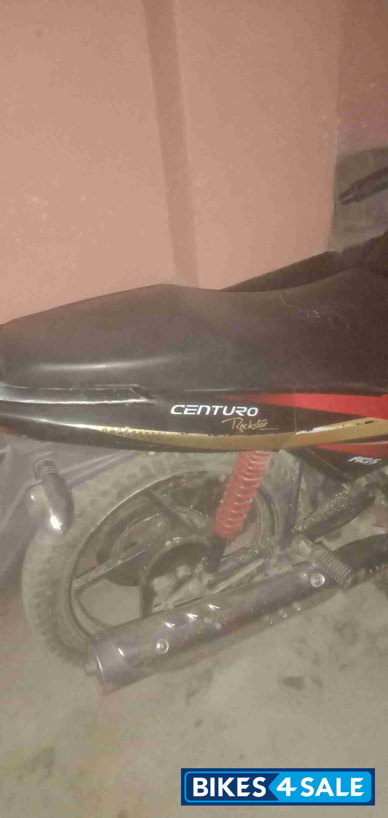 Multi Colour Mahindra Centuro Rockstar