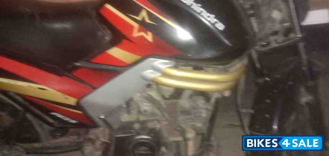 Multi Colour Mahindra Centuro Rockstar