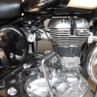 Black Royal Enfield Classic 500