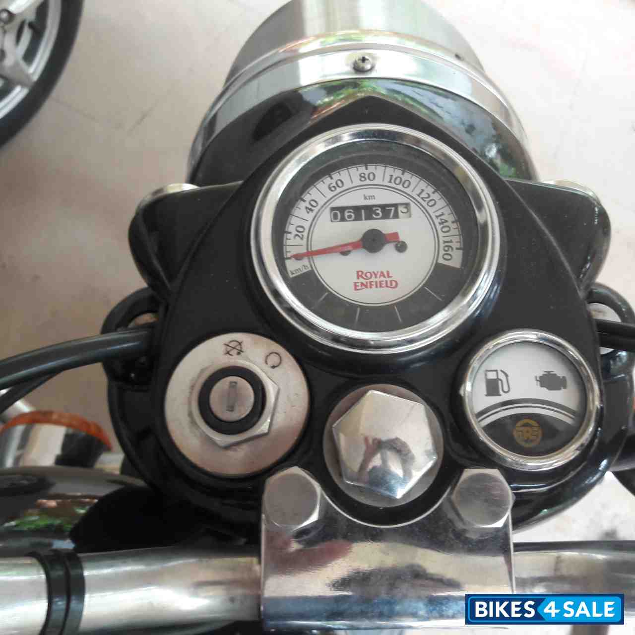 Black Royal Enfield Classic 500