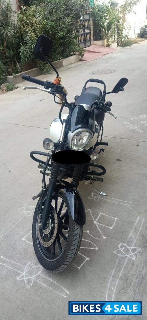 Bajaj Avenger Street 220