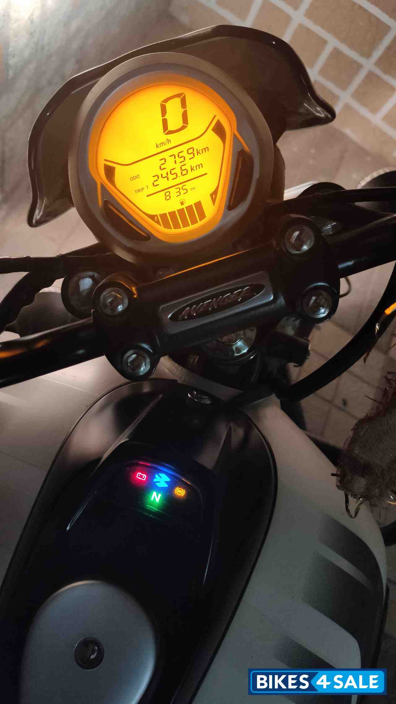 Bajaj Avenger Street 220