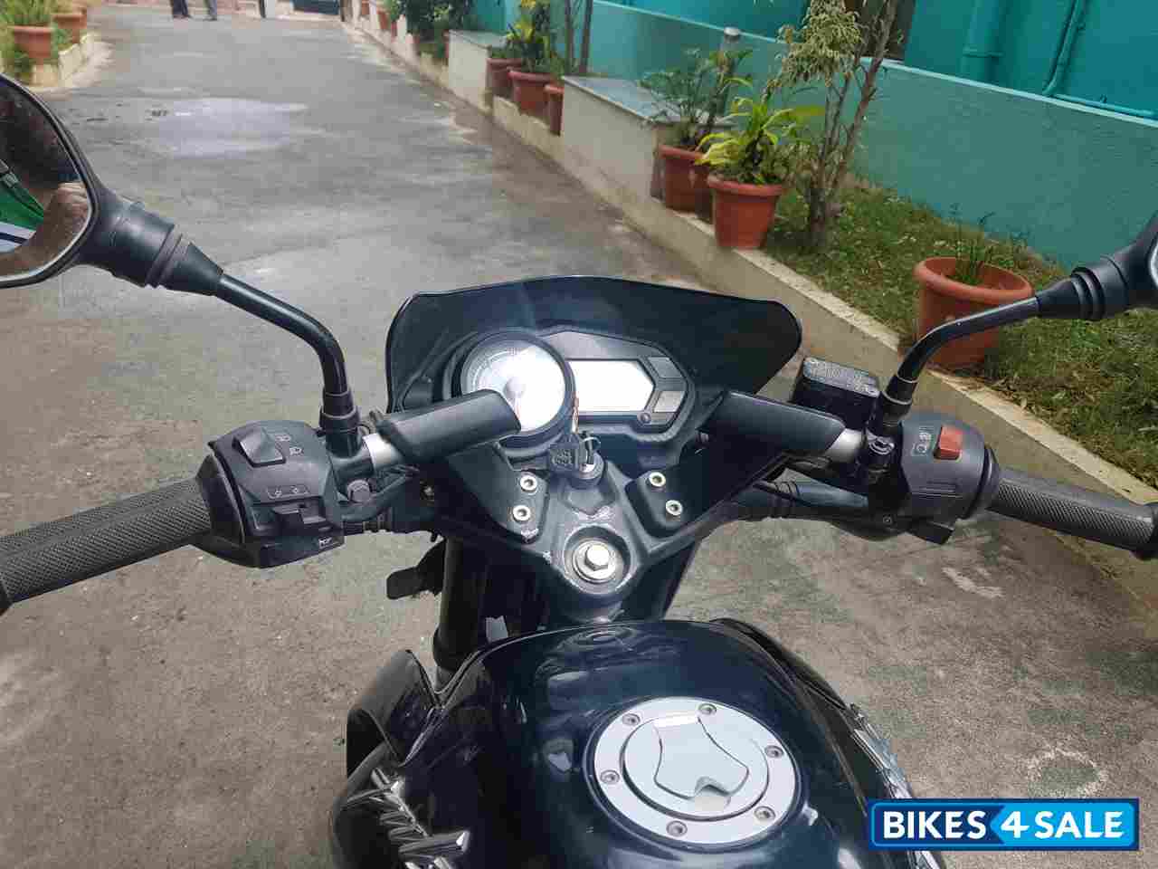 Bajaj Pulsar 135LS
