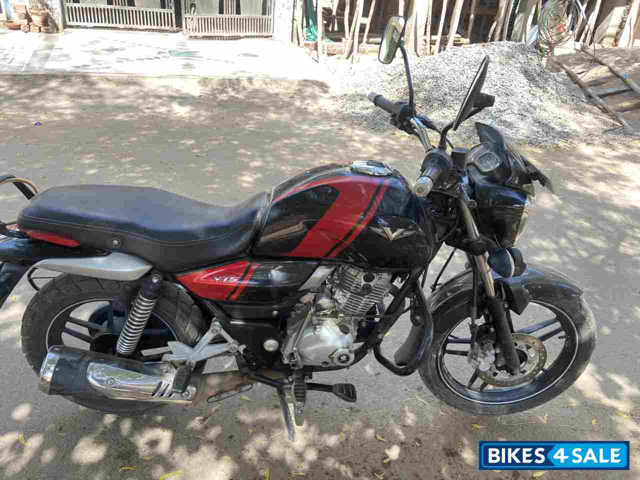 Black Red Bajaj V15